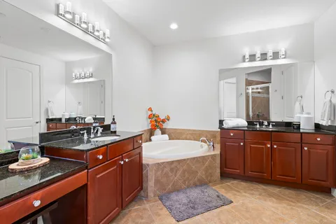 $885,000 | 6 Academy Way, Unit 221, St. Petersburg, FL 33711