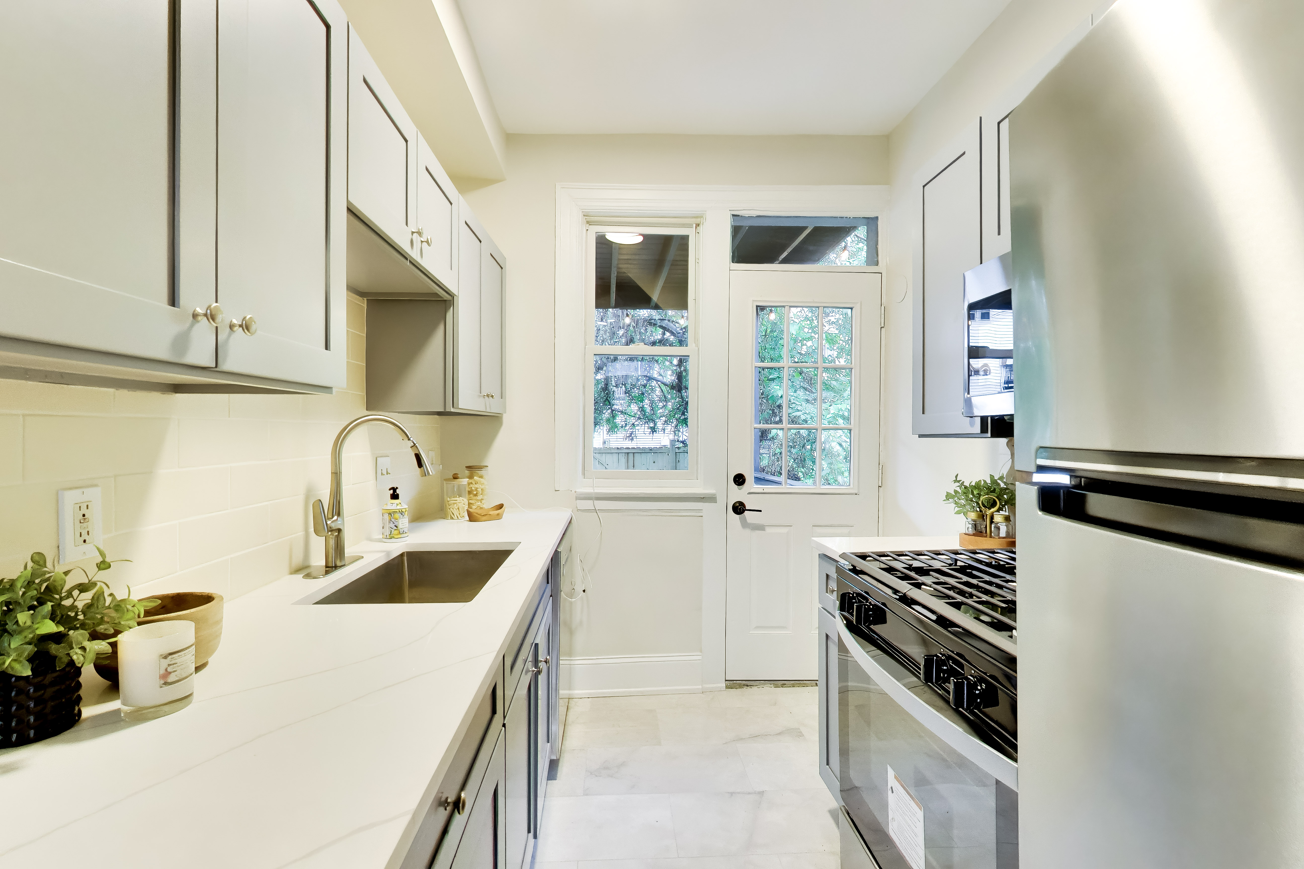 1434 Perry Place Northwest Washington, DC 20010 - Photo 11 of 48