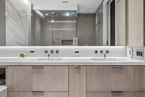 $2,745,000 | 133 West 14th Street, Unit 6 | Chelsea