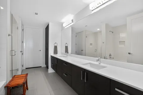 $1,290,000 | 222 West Avenue, Unit 1713, Austin, TX 78701