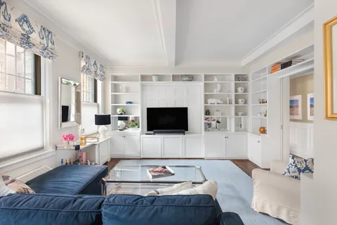 $775,000 | 130 East 94th Street, Unit 1A | Upper East Side