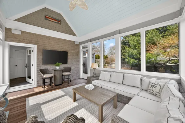 $3,650,000 | 82 Crystal Lake Road, Osterville, MA 02655