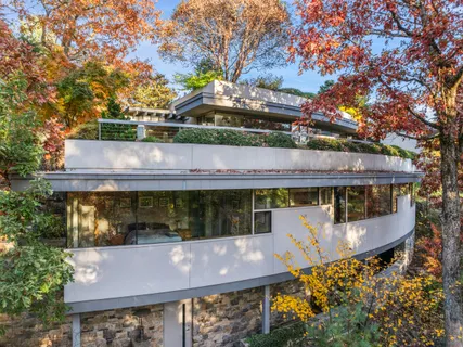 $14,995,000 | Stanwich Road, Greenwich, CT 06830
