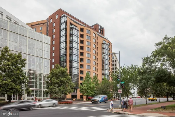 $850,000 | Massachusetts Avenue Northwest, Washington, DC 20001