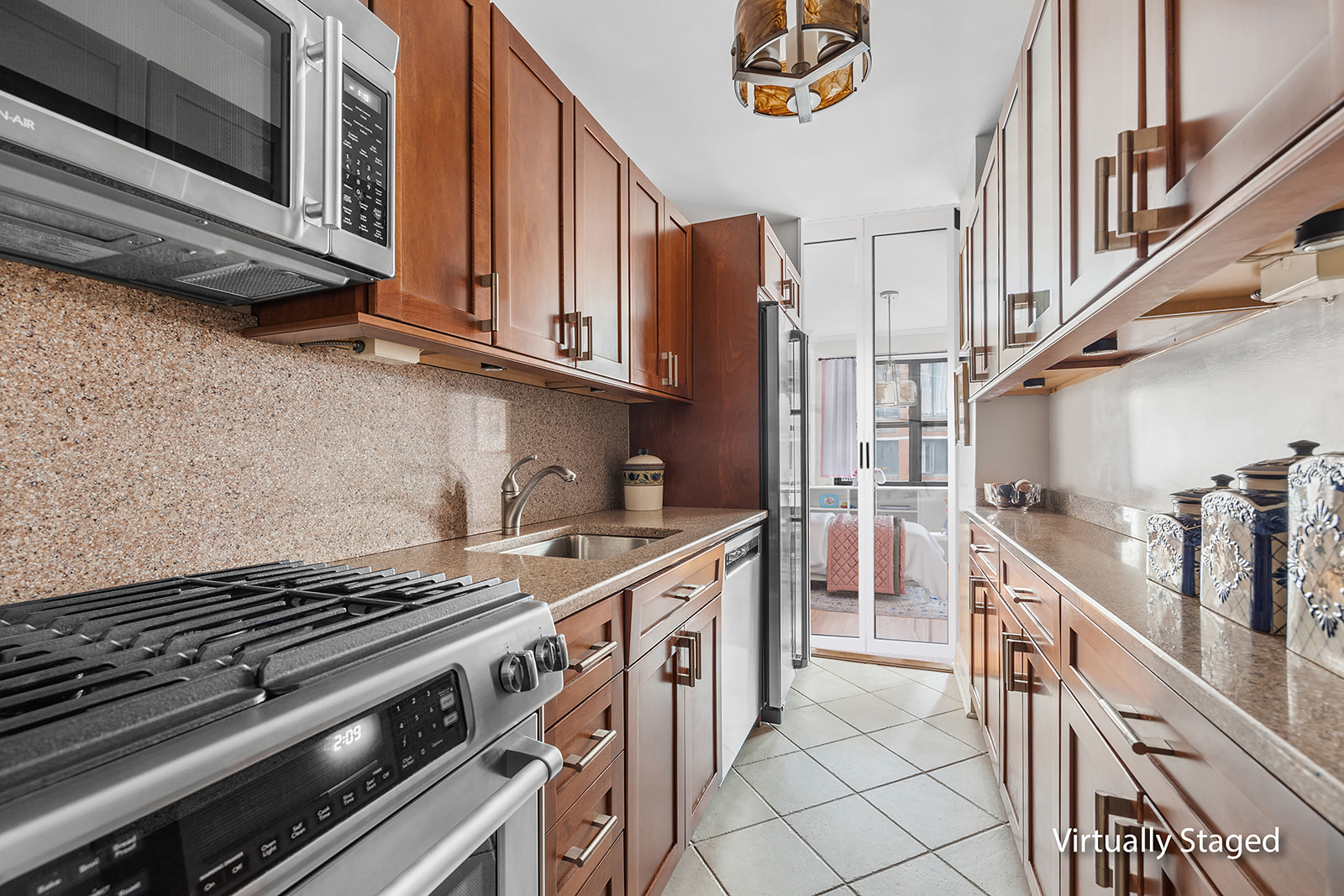 340 East 74th Street, Unit 7E Manhattan, NY 10021 - Photo 5 of 15