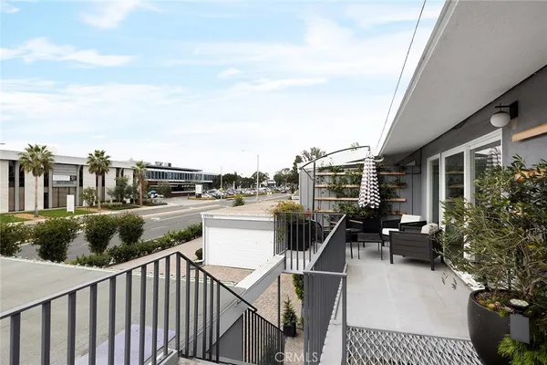 $1,799,000 | 1504 Westcliff Drive, Newport Beach, CA 92660