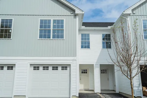 $429,000 | 13 Suffolk Road, Unit 8, Concord, NH 03303