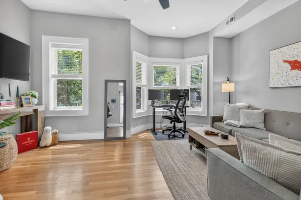 Contact Agent | East 3rd Street, Boston, MA 02127