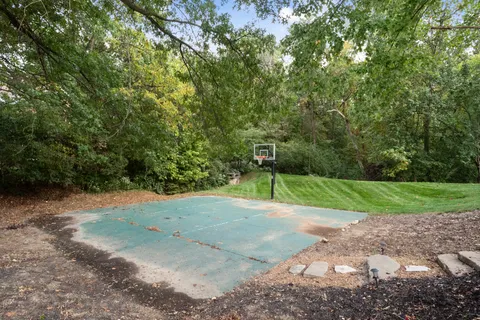 $1,995,000 | 13352 Weston Park Drive, St. Louis, MO 63131