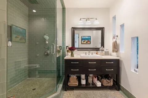 $2,599,000 | 1903 Preuss Road, Los Angeles, CA 90034