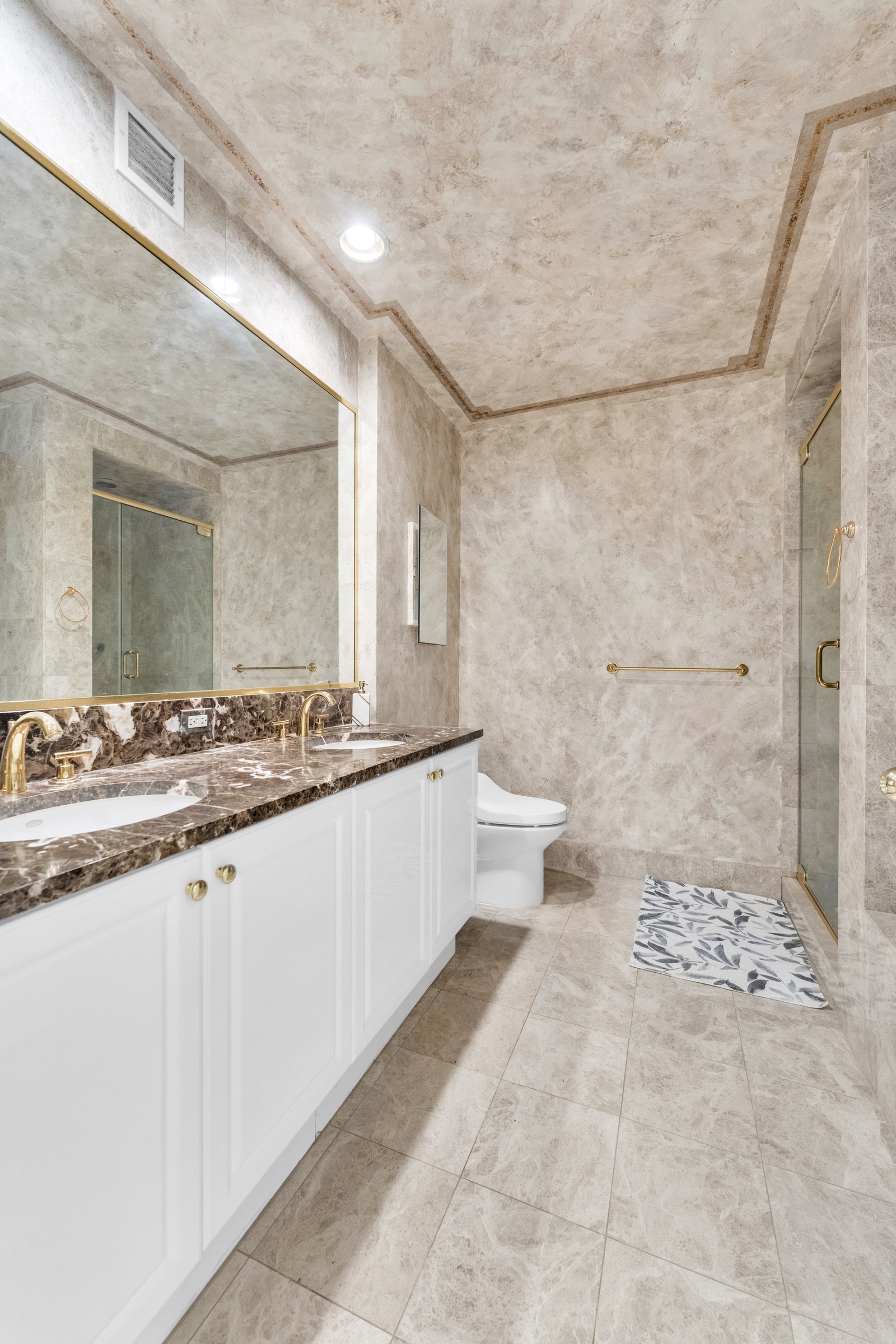 220 Riverside Boulevard, Unit 27B Manhattan, NY 10069 - Photo 15 of 20