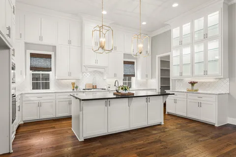 $569,500 | 10733 Spring Fest Lane, Baton Rouge, LA 70810