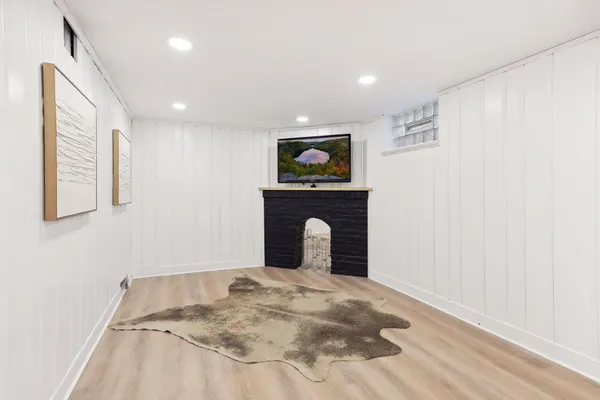 $425,000 | 3922 North Washburn Avenue, Minneapolis, MN 55412