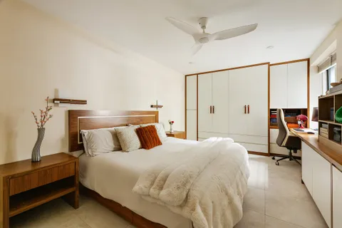 $1,475,000 | 30 East 9th Street, Unit 1B | Greenwich Village