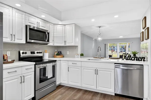 $255,000 | 12701 Southwest 14th Street, Unit 108J, Pembroke Pines, FL 33027