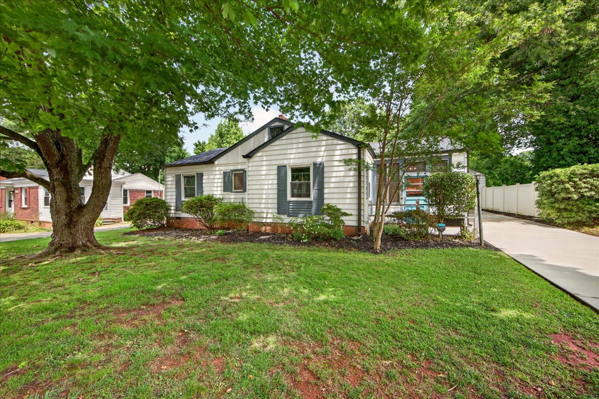 2225 Ashley Road Charlotte, NC 28208 - Photo 4 of 42