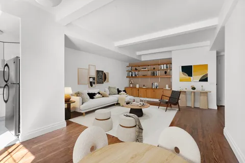 $840,000 | 200 East 16th Street, Unit 14K | Gramercy