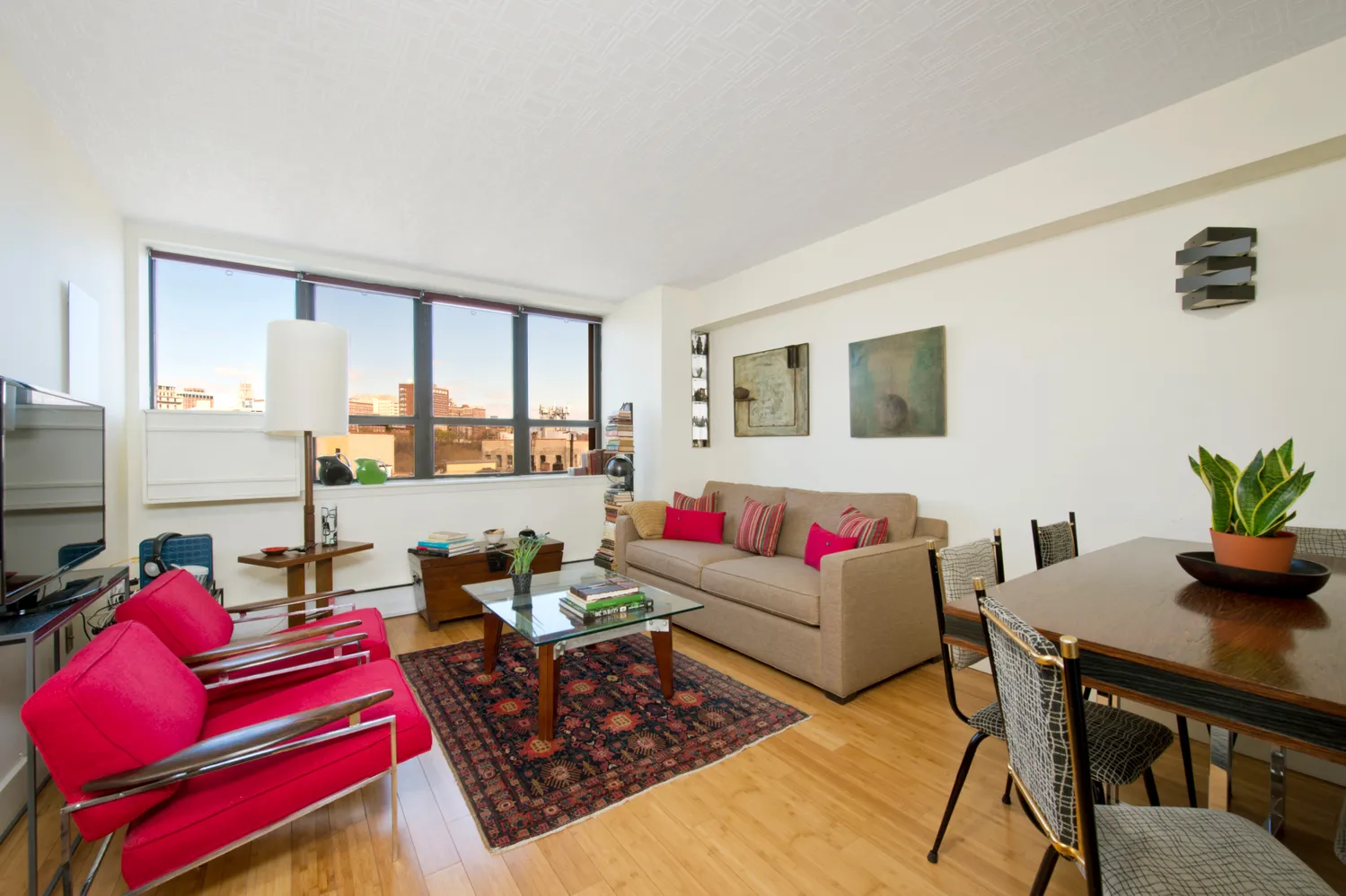 $625,000 | 301 West 110th Street, Unit 7E | Harlem