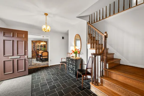 $1,350,000 | 3705 Templeton Place, Alexandria, VA 22304