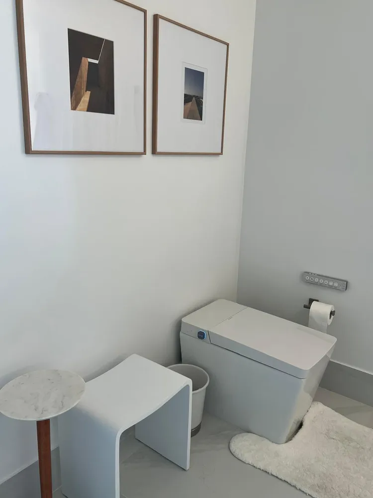 Contact Agent | 31 Southeast 5th Street, Miami, FL 33131