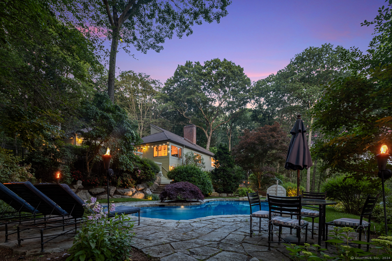 a view of a lobby with sitting area and garden