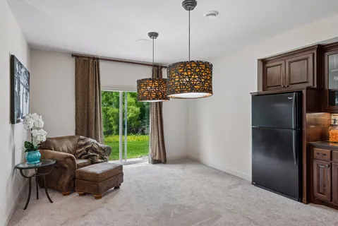 $1,250,000 | 16630 54th Court North, Plymouth, MN 55446