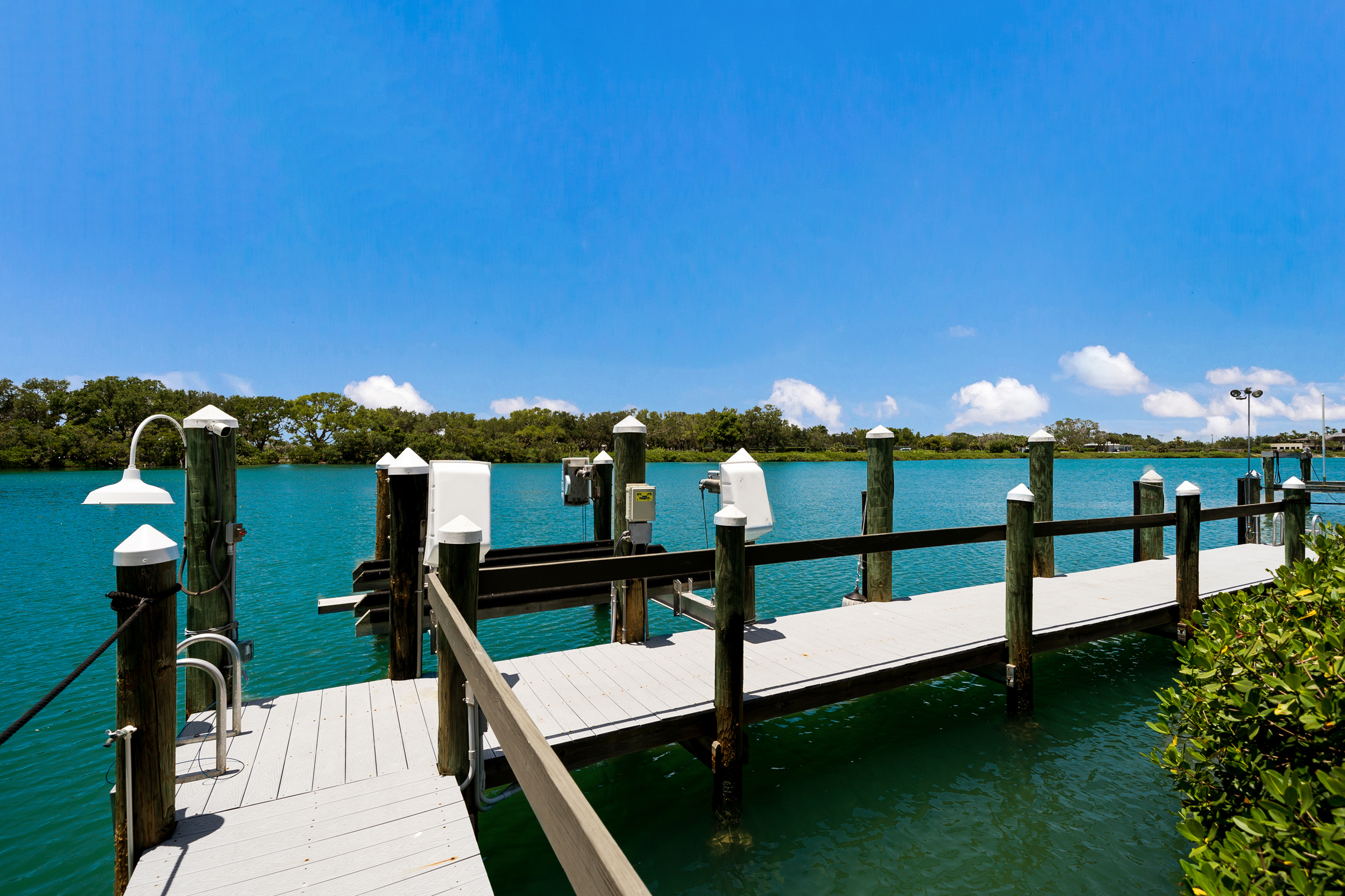 65 Lighthouse Point Drive Longboat Key, FL 34228 - Photo 46 of 57