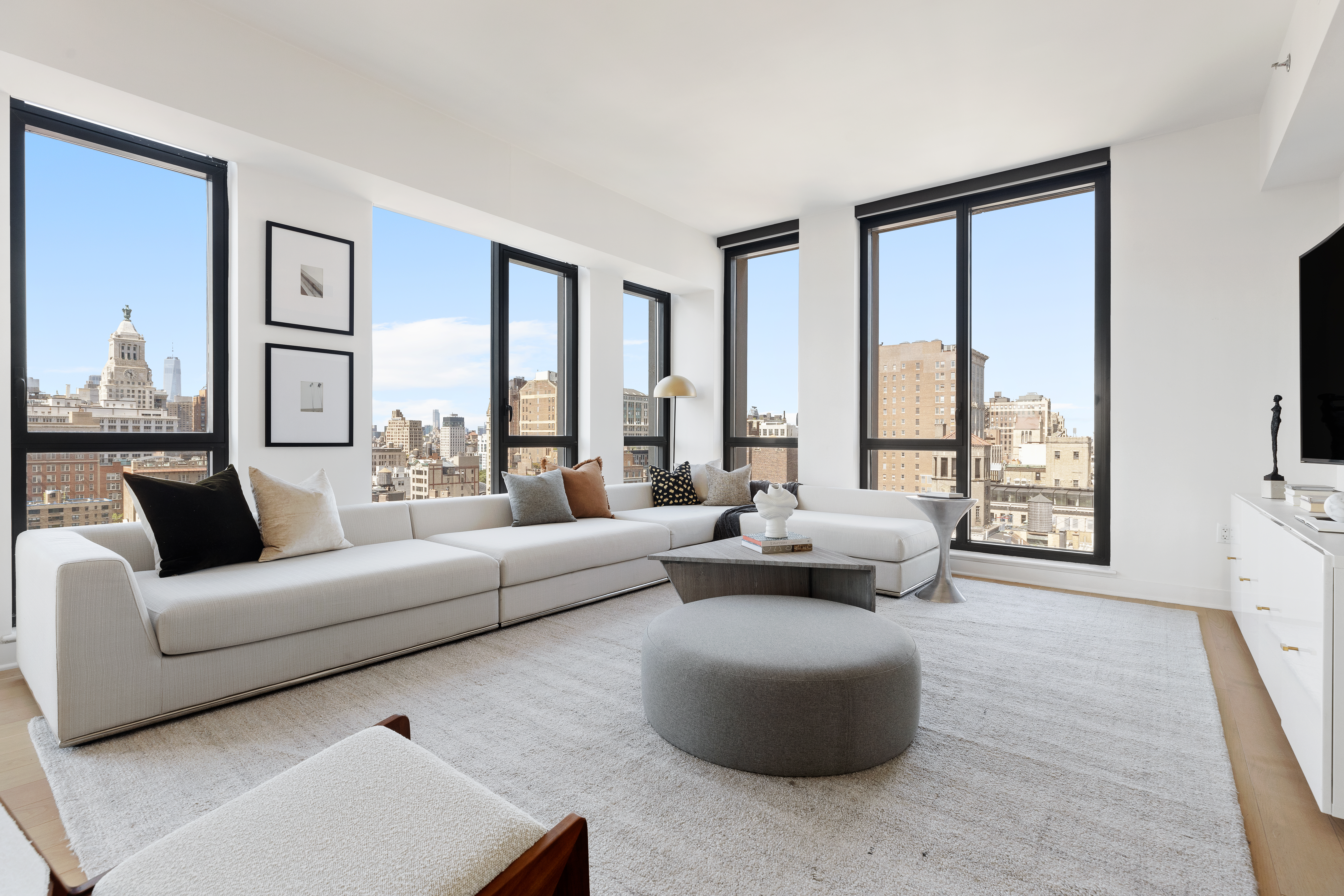 160 East 22nd Street, Unit PHB Manhattan, NY 10010 - Photo 2 of 19