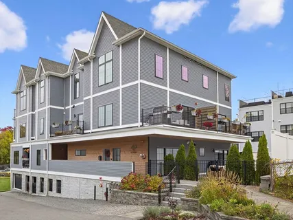 $899,000 | 4 Payne Street, Unit 5, Boston, MA 02122