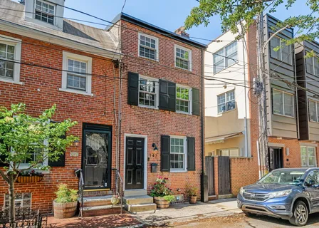 $380,000 | 142 Carpenter Street, Philadelphia, PA 19147