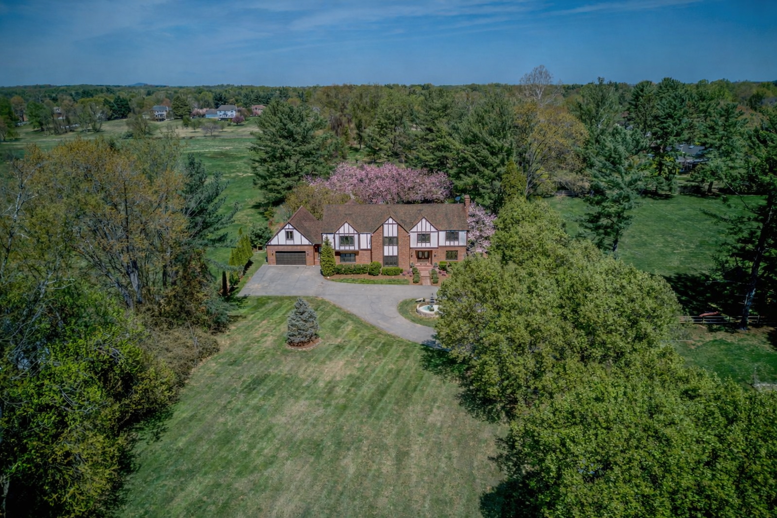 12710 Travilah Road Potomac, MD 20854 - Photo 4 of 14