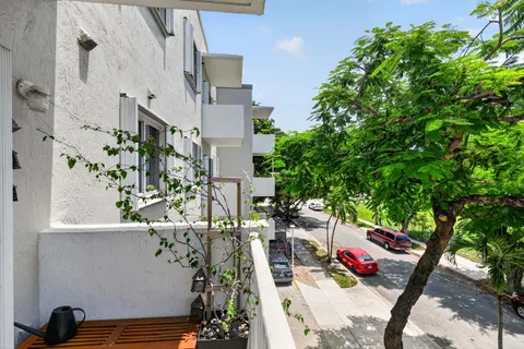 $305,000 | 1060 Northwest 7th Street, Unit 205, Miami, FL 33136