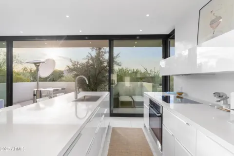 $2,650,000 | 7915 East Primrose Path, Carefree, AZ 85377