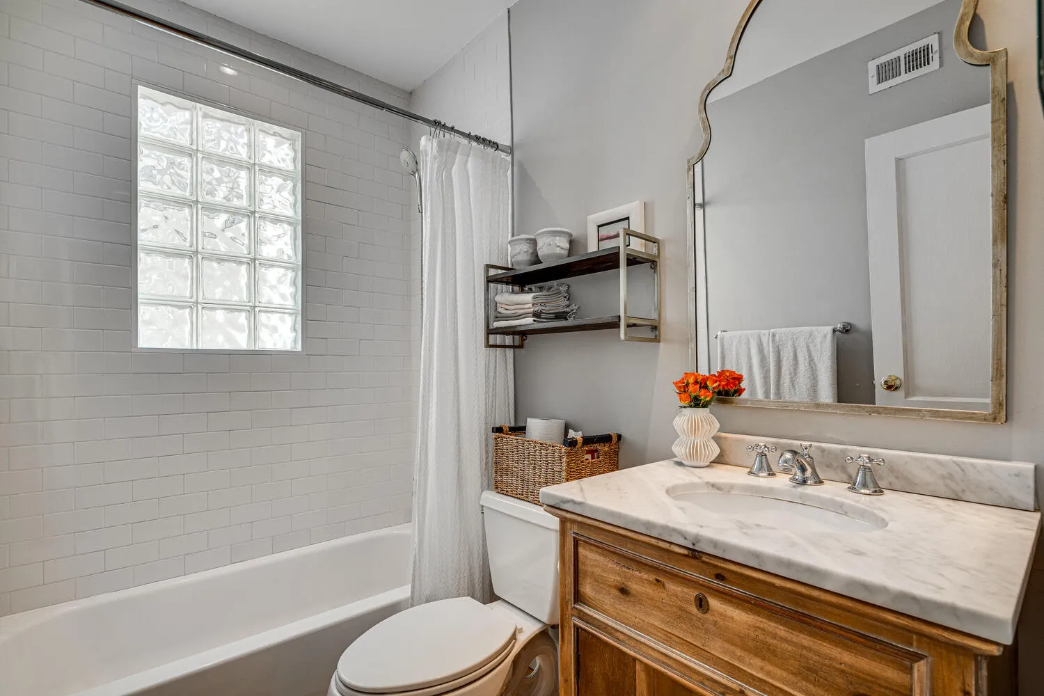 $1,050,000 | 2708 Holly Street, Alexandria, VA 22305