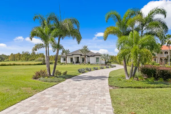 $4,250,000 | 10521 Broadland Pass, Thonotosassa, FL 33592
