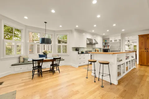 Contact Agent | 6512 Ridge Drive, Bethesda, MD 20816