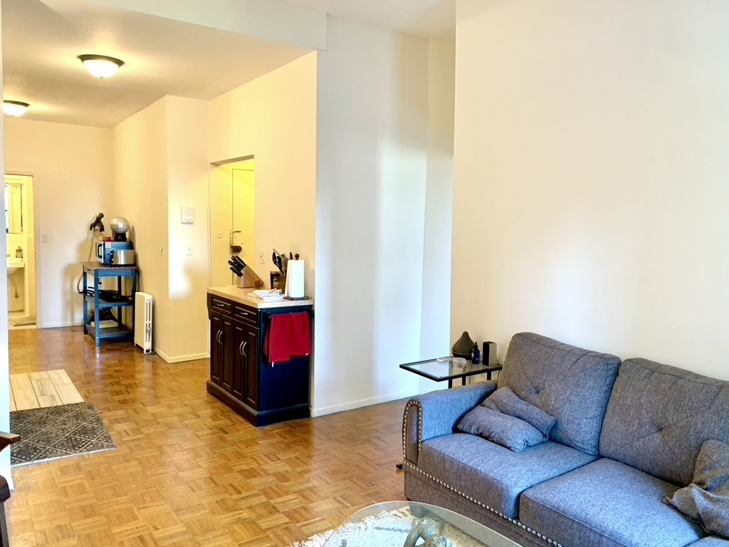 344 East 61st Street, Unit 16 Manhattan, NY 10065 - Photo 3 of 9