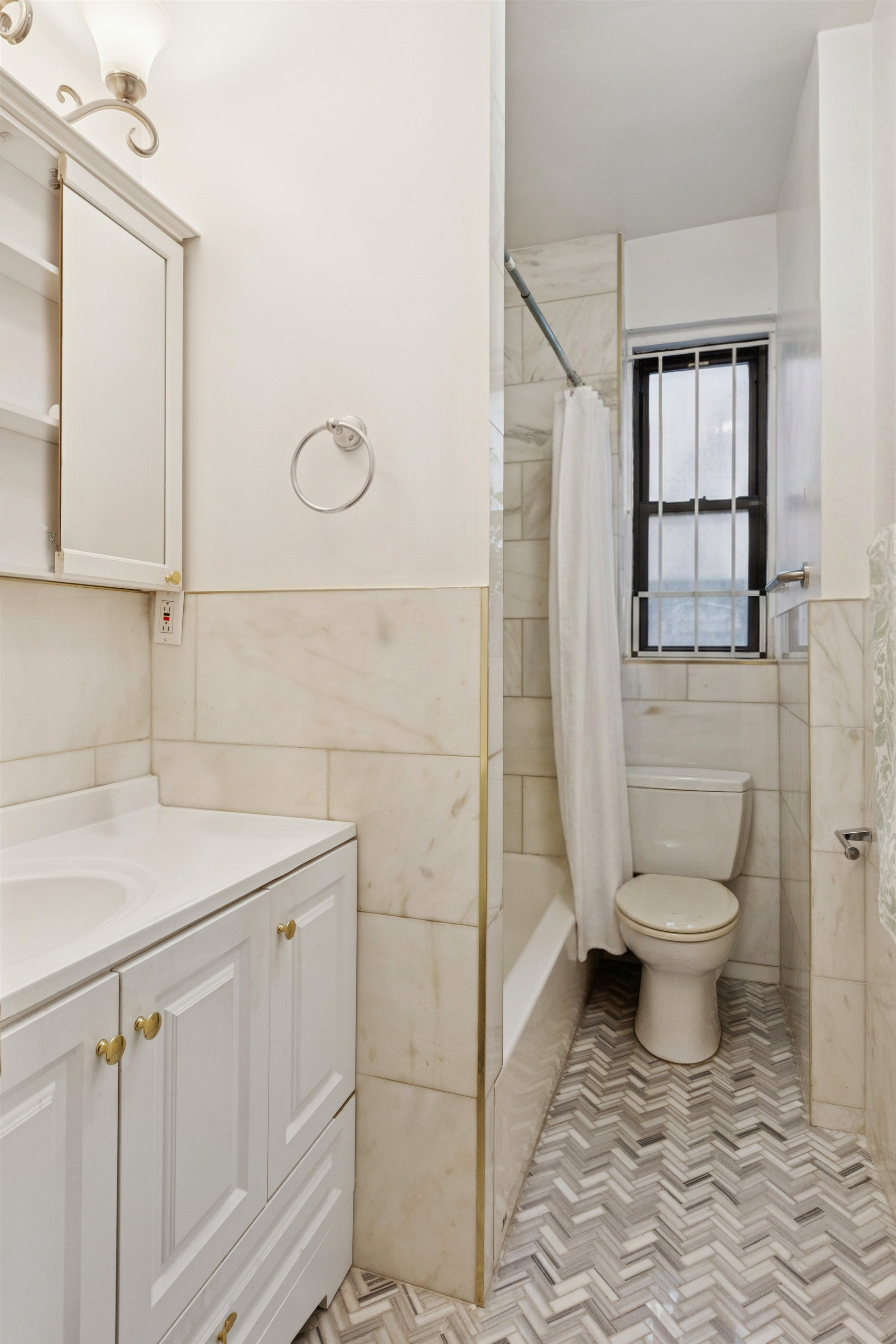 359 Fort Washington Avenue, Unit 5C Manhattan, NY 10033 - Photo 9 of 14