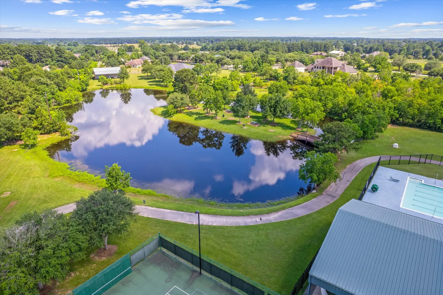 $984,500 | 1019 Towering Oaks Street, Magnolia, TX 77355