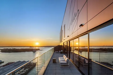 $2,195,000 | 50 Bridge Park Drive, Unit 7D | Brooklyn Heights