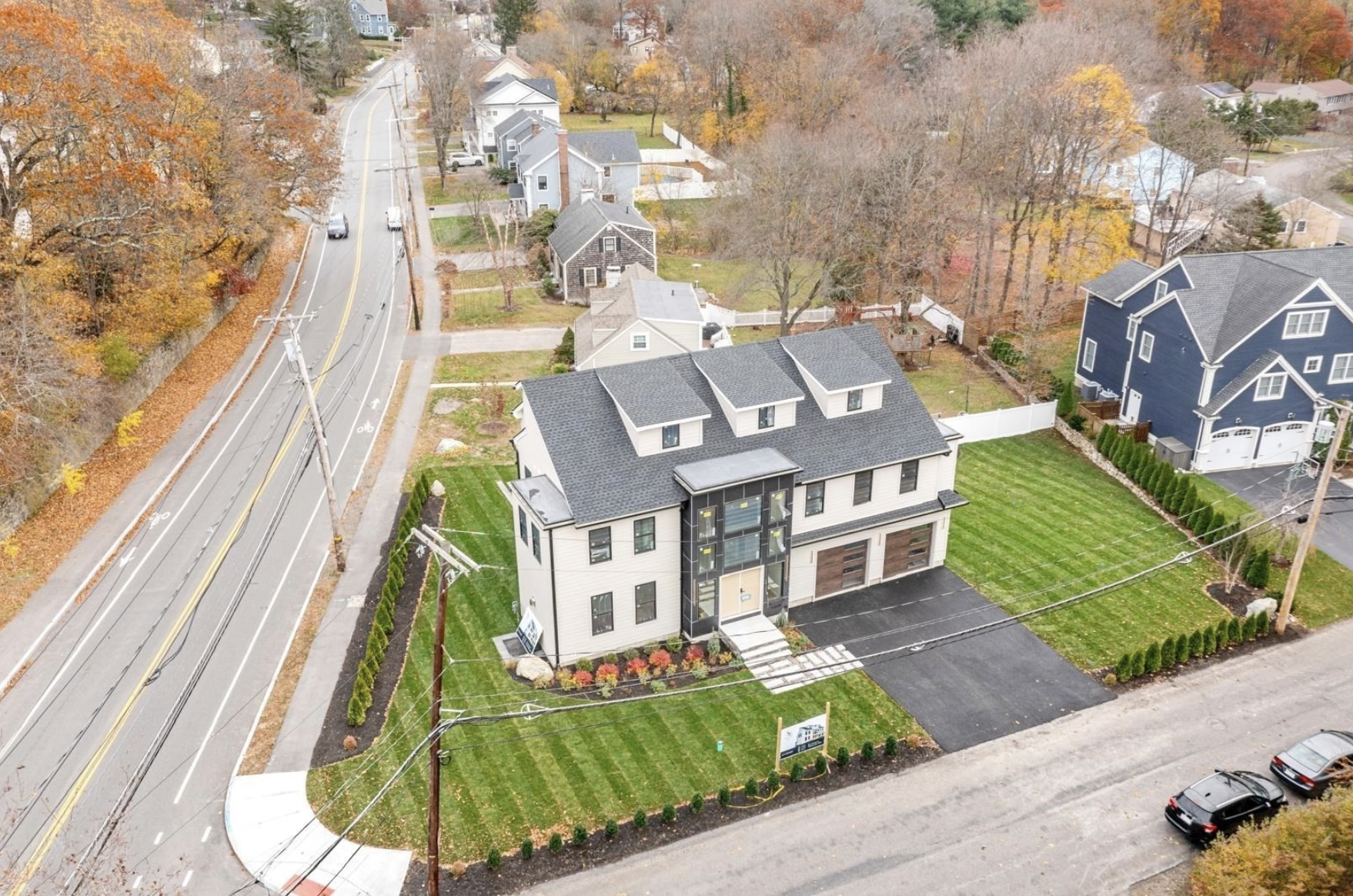8 Noanett Road Needham Heights, MA 02494 - Photo 2 of 13 Gallery Image 2