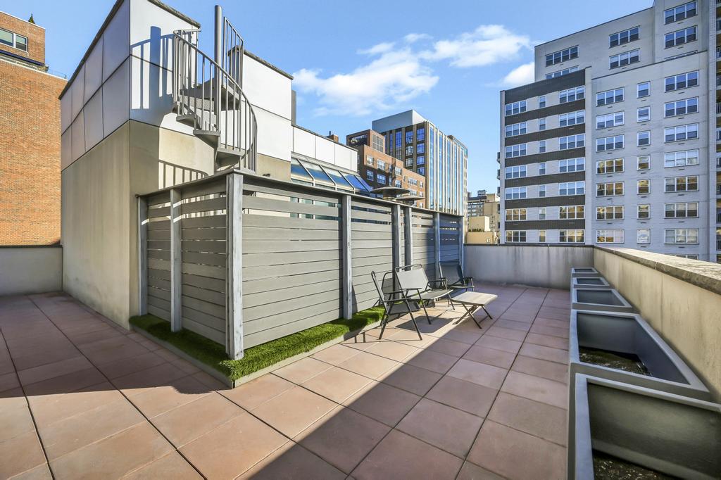 148 East 19th Street, Unit 2D Manhattan, NY 10003 - Photo 11 of 15