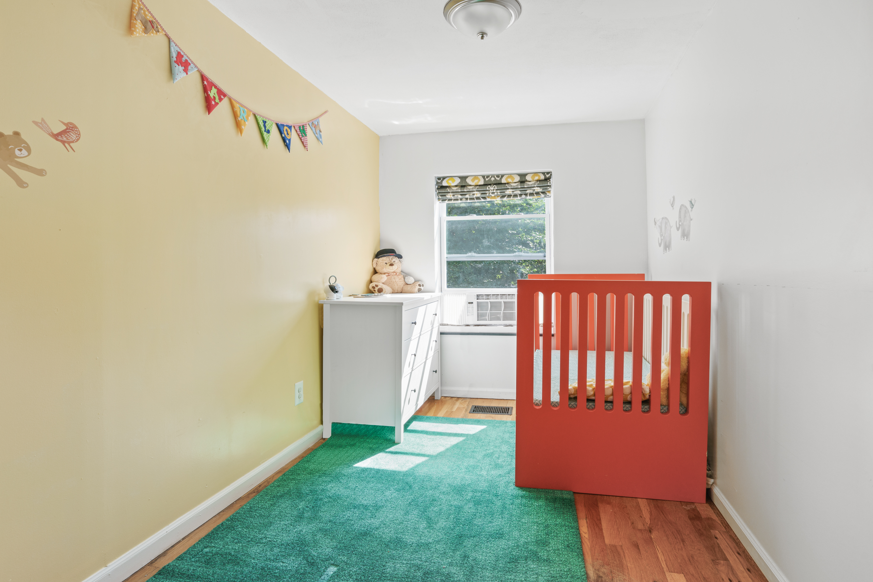 95 Vanderbilt Avenue, Unit AA Brooklyn, NY 11205 - Photo 8 of 11 a utility room with dryer and washer