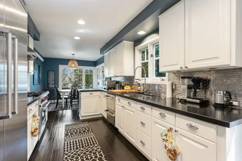 $2,599,000 | 1903 Preuss Road, Los Angeles, CA 90034