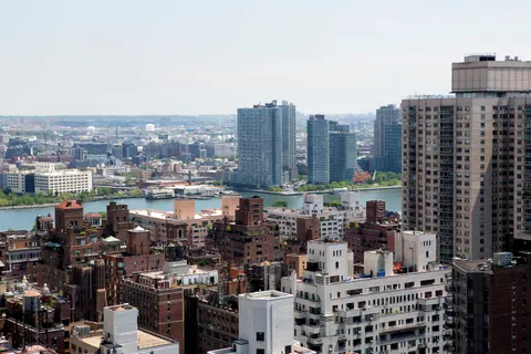 $675,000 | 300 East 59th Street, Unit 803 | Sutton Place