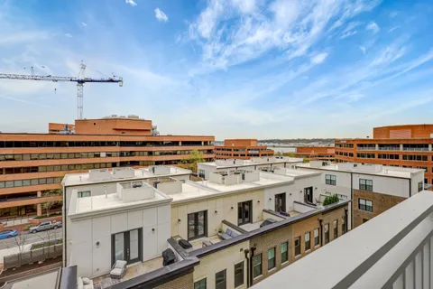 $960,000 | 925 North Fairfax Street, Unit 610, Alexandria, VA 22314