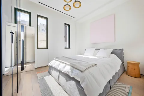 $3,950,000 | 455 West 19th Street, Unit 6S | Chelsea