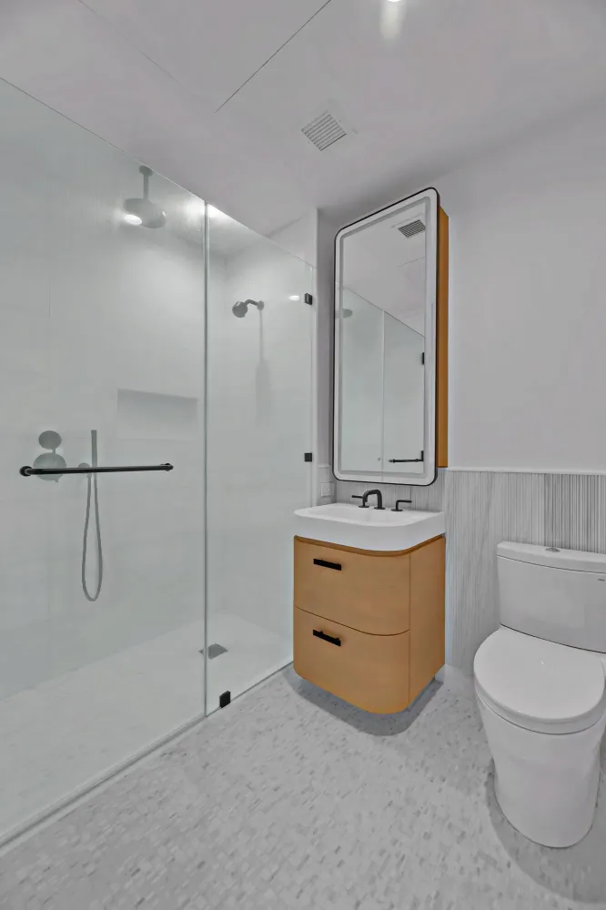 $5,995 | 480 Kent Avenue, Unit 21C | Williamsburg