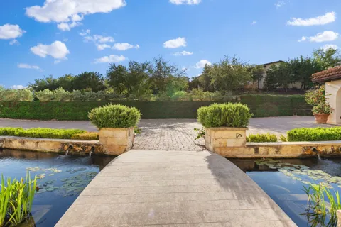$11,900,000 | 6001 Krause Lane, Austin, TX 78738