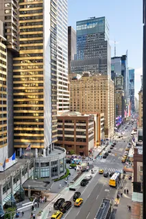 $1,495,000 | 200 West 54th Street, Unit 10K | Midtown Central